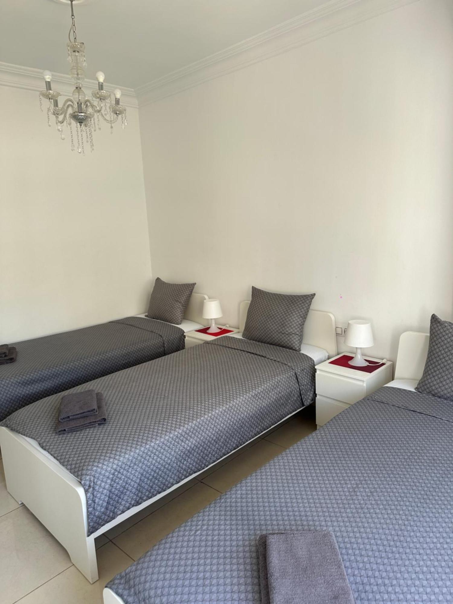 Modern And Bright 5 Bedroom Apartment Del Prado Gandia Bagian luar foto