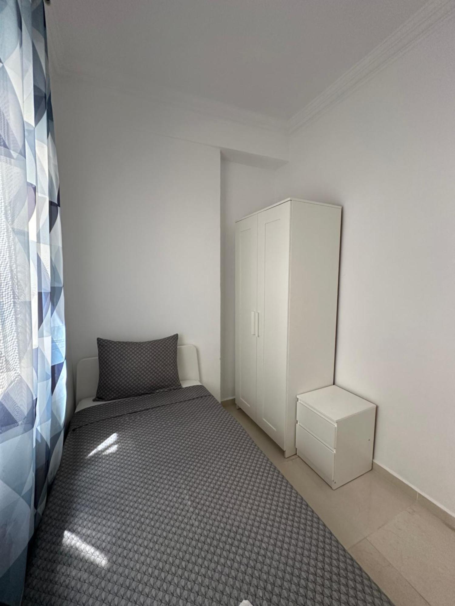 Modern And Bright 5 Bedroom Apartment Del Prado Gandia Bagian luar foto