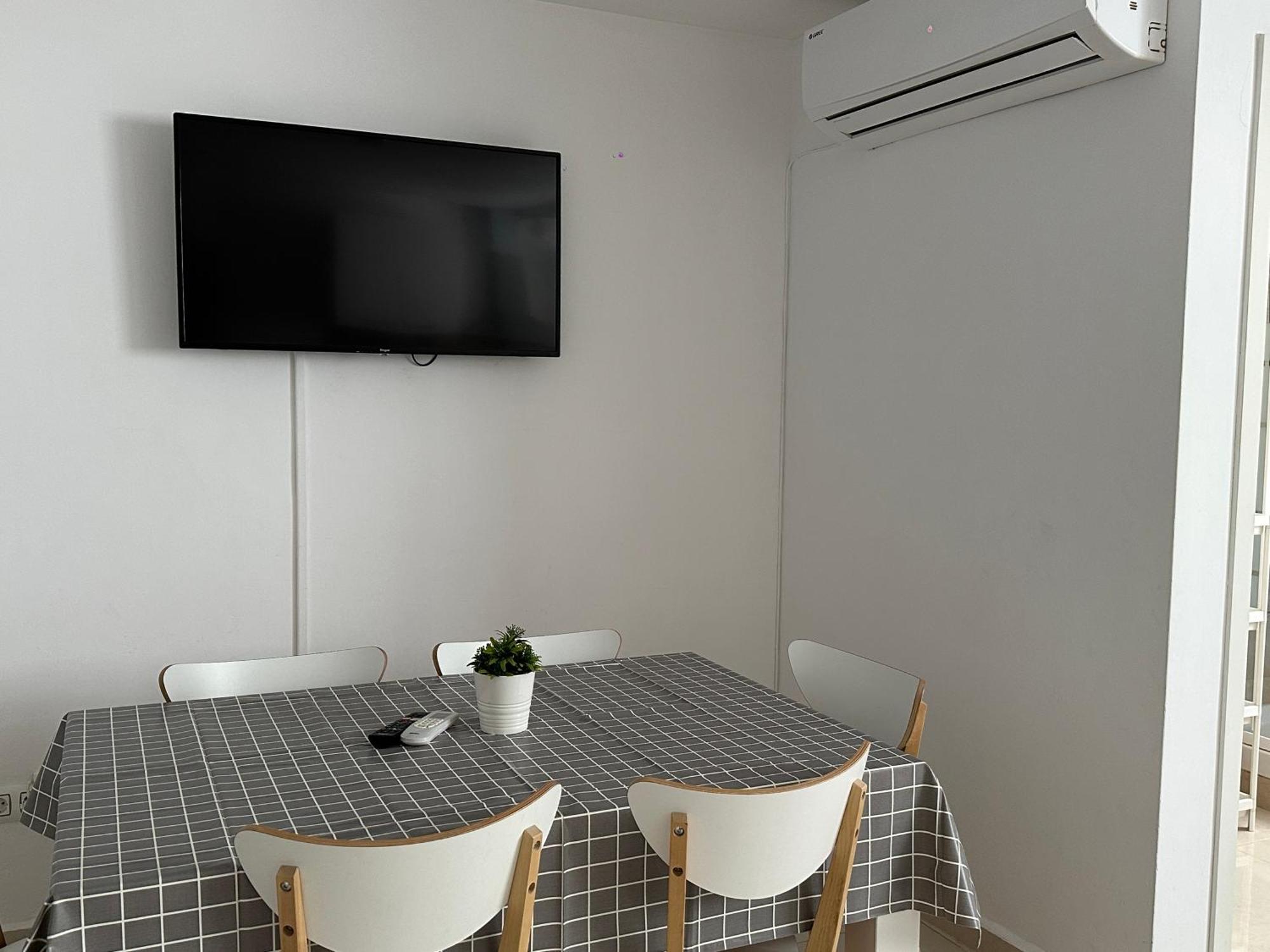 Modern And Bright 5 Bedroom Apartment Del Prado Gandia Bagian luar foto